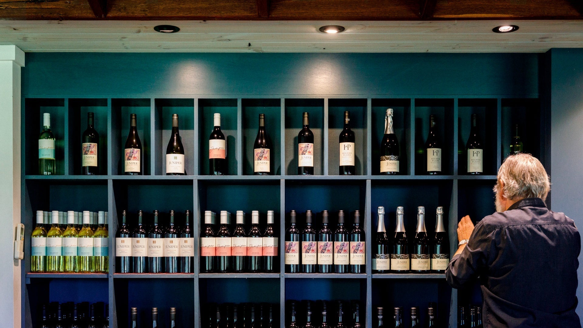 Cellar Door Christmas 2022 Opening Times - Juniper Estate