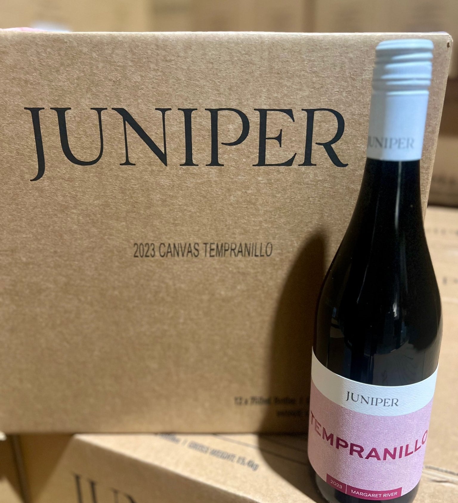Juniper EstateFireside Case / 2023 Canvas Tempranillo - Juniper Estate