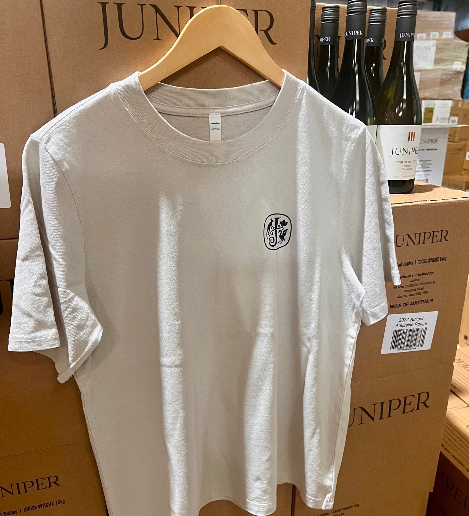 JuniperJuniper T-shirtMerchandise - Juniper Estate
